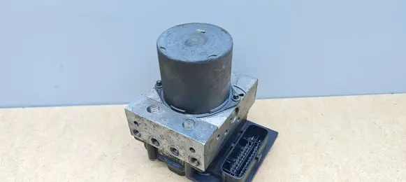 Mercedes-Benz E W212 ABS Pump A2124312912