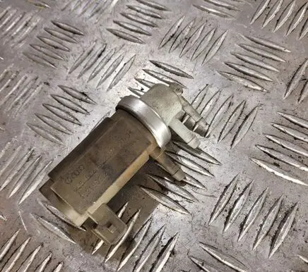 Audi A6 S6 C5 4B Turbo solenoid valve 059906622A
