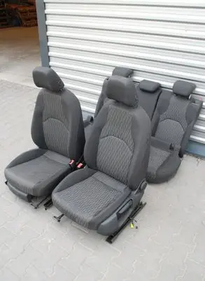 Seat Leon (5F) Front passenger seat 105KM