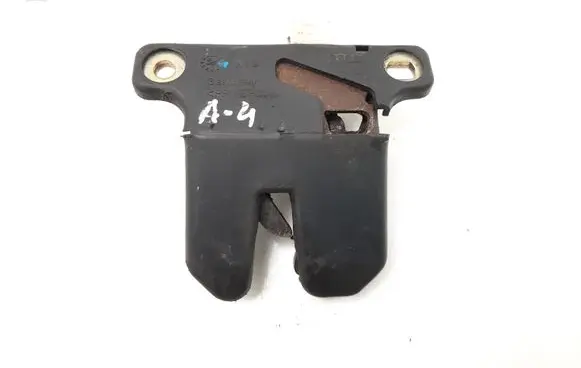 Audi A4 S4 B5 8D Tailgate/trunk/boot lock/catch/latch 8D5827505A