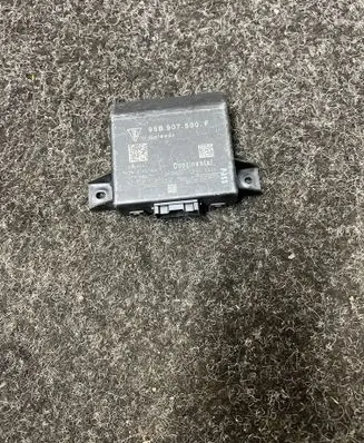 Porsche Macan (95B) Gateway control module 95B907530