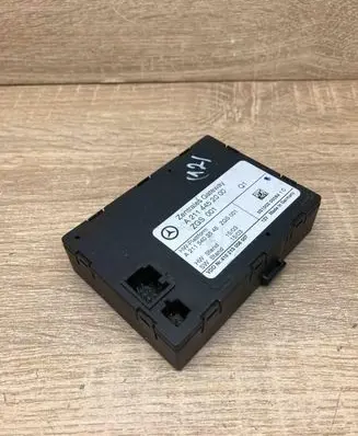 Mercedes-Benz E W211 Gateway control module A2114452000 A2115403545