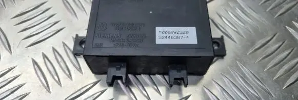 Volkswagen PASSAT B4 Immobilizer control unit/module 1H0953257B 008VWZ3Z0 5WK4678