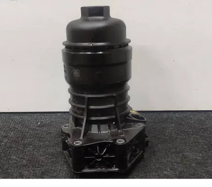 Porsche Macan (95B) Oil filter mounting bracket 06M115405K