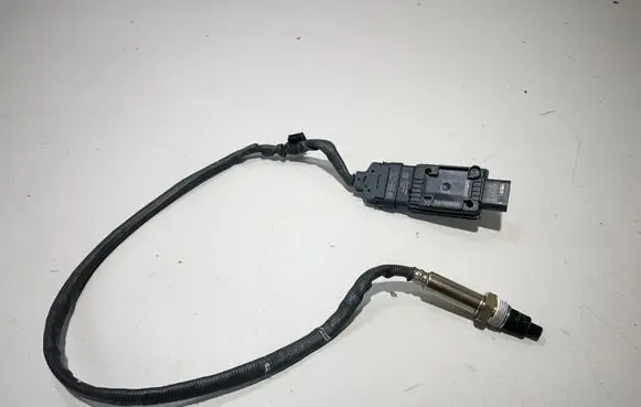 BMW 7 G11 G12 Lambda probe sensor 8490431