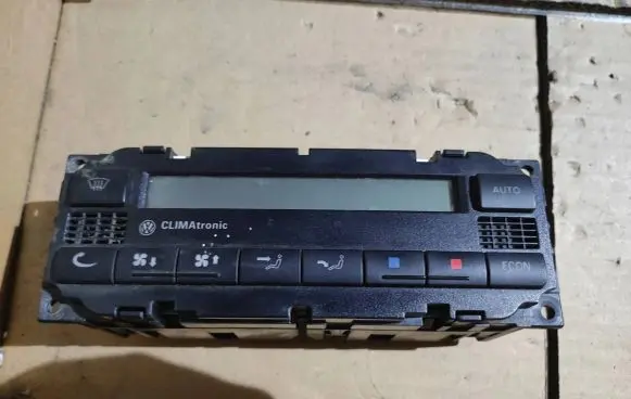 Volkswagen PASSAT B5.5 Climate control unit 3B1907044K 412206012001