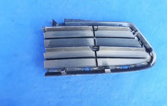 Toyota RAV 4 (XA40) Front bumper lower grill 5312842080