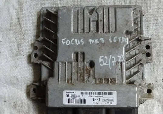 Ford Focus Engine control unit/module S180133050c BV61-12A650-DGB SID807EVO