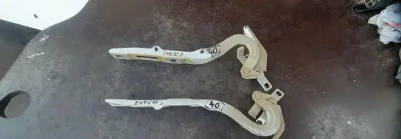Peugeot Expert Engine bonnet/hood hinges 9823133980