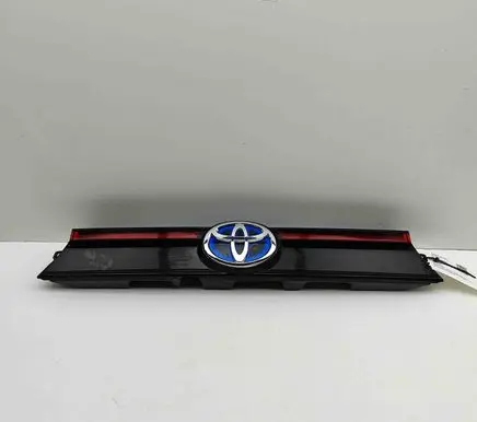 Toyota Yaris Cross Tailgate rear/tail lights 768010D760