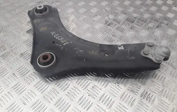 Renault Megane III Front lower control arm/wishbone 096R