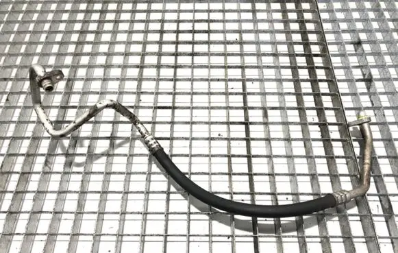 Renault Master II Air conditioning (A/C) pipe/hose 8200401711