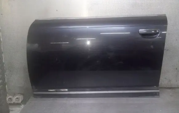 Audi A6 S6 C6 4F Front door