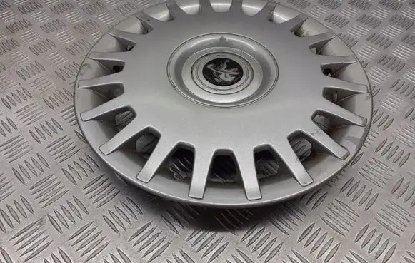 Peugeot 307 R15 wheel hub/cap/trim 1J0601147H