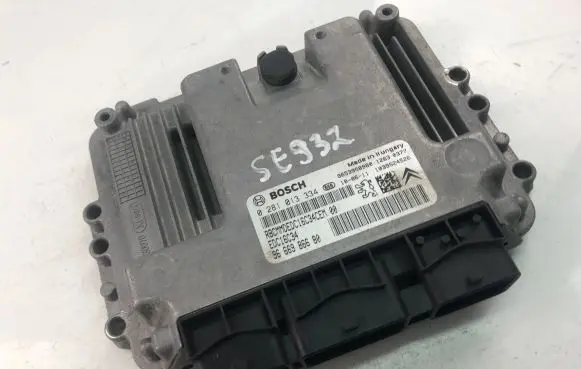 Peugeot 3008 I Engine control unit/module ECU 9666986680 0281013334