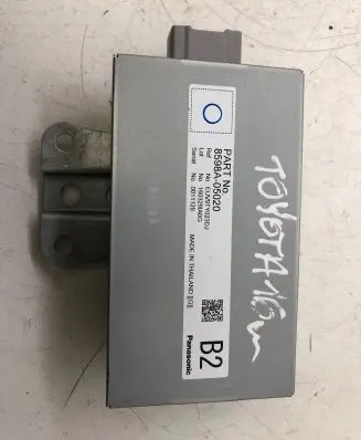 Toyota Avensis T270 Other control units/modules 8598A05020