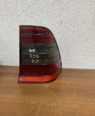Mercedes-Benz C W202 Rear/tail lights 2026204064 E364