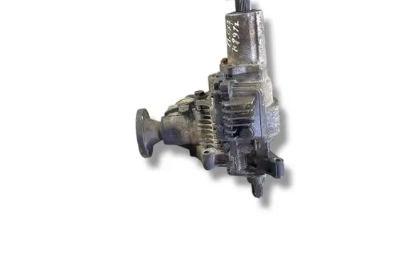 Gearbox transfer box case