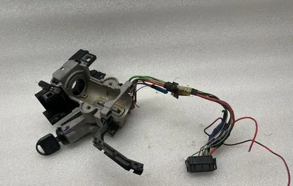 BMW 5 E34 Ignition lock 11602780 11615510