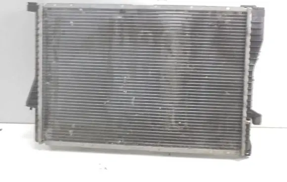 BMW 5 E39 Coolant radiator 