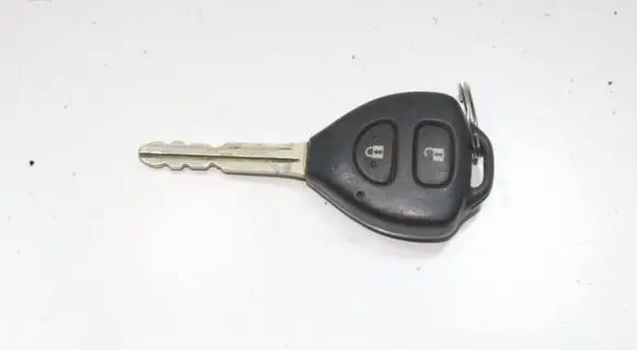 Toyota RAV 4 (XA30) Ignition key/card 