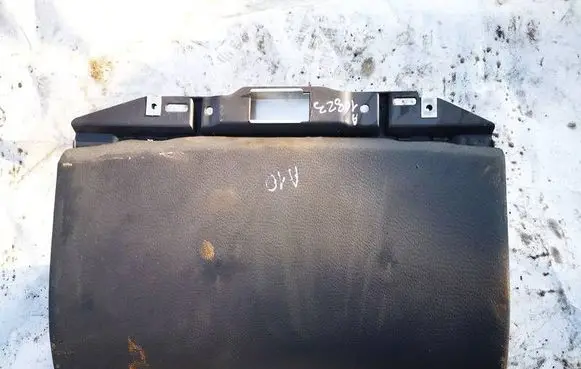 Volvo S60 Glove box 8650374