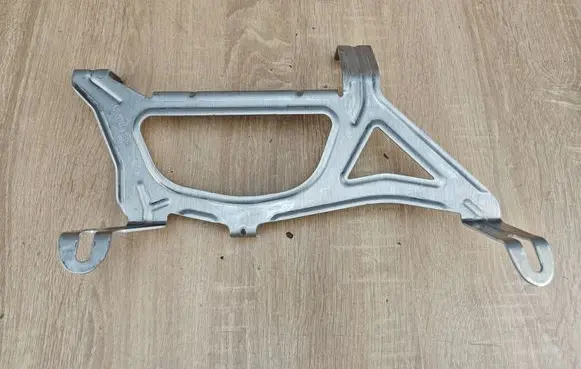 BMW 8 G16 Sound amplifier holder/bracket 9865415