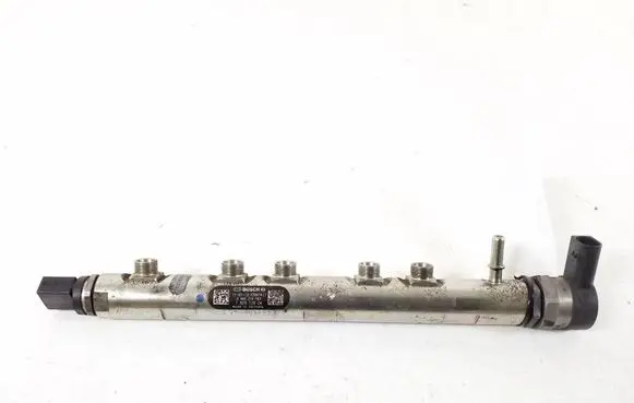 BMW 5 F10 F11 Fuel main line pipe 7809128
