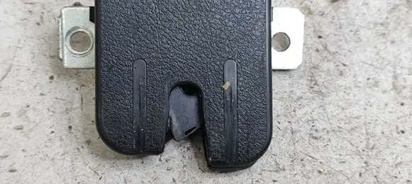 Volkswagen Polo Tailgate/trunk/boot lock/catch/latch 6Q6827505E