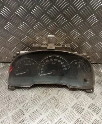 Toyota Avensis Verso Speedometer (instrument cluster) 8380044530