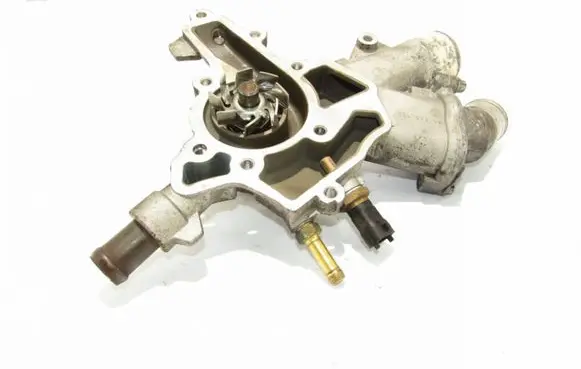 Opel Combo C Water pump 24469103