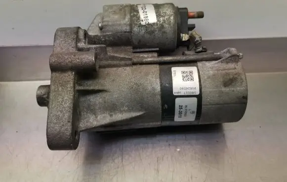 Opel Vivaro Starter motor D7G11 253010