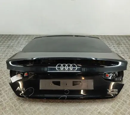 Audi A5 Tailgate/trunk/boot lid 8W8827025C