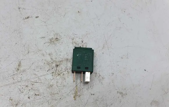 BMW 5 E60 E61 Other relay 61366980177