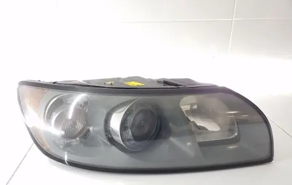 Volvo V50 Headlight/headlamp 30698890
