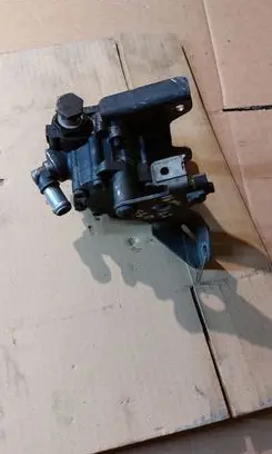 BMW 5 E60 E61 Power steering pump 0900