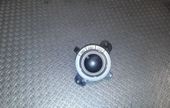 Mitsubishi Outlander Differential lock switch 