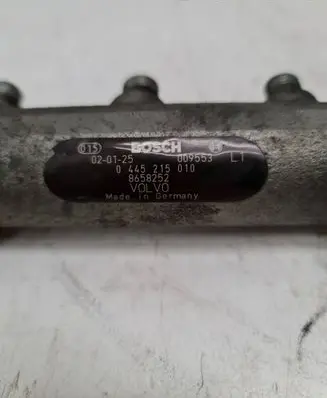 Volvo V70 Fuel main line pipe 0445215010