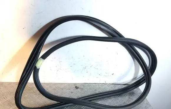 KIA Niro Front door rubber seal 83110AT000