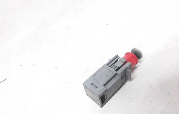 Clutch pedal sensor