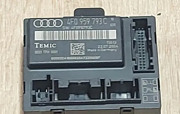 Audi A6 S6 C6 4F Door control unit/module 4F0959793C 4F0910793C