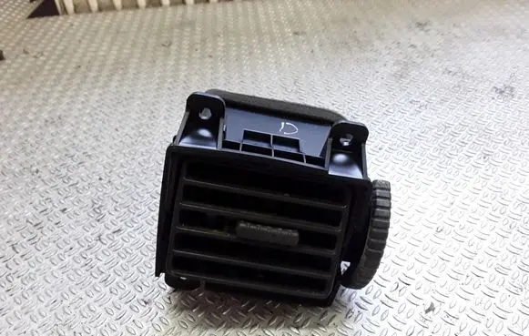 Nissan X-Trail T30 Dashboard side air vent grill/cover trim 69760EQ000