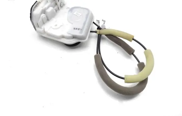 Mazda CX-3 Front door lock 6J13D0572