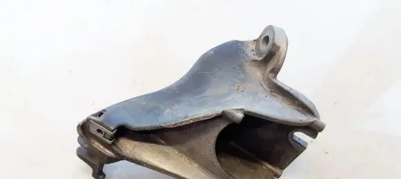 Audi A2 Engine mounting bracket