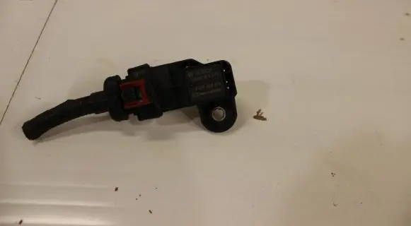 Opel Mokka X Air pressure sensor 0281006076