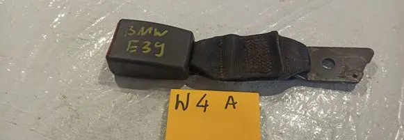 BMW 5 E39 Rear seatbelt 020830