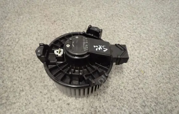 Suzuki SX4 Air conditioning (A/C) fan (condenser) 