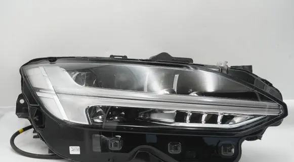 Volvo S90, V90 Headlight/headlamp 31386165