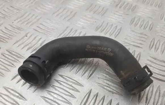 Volkswagen Jetta VI Engine coolant pipe/hose 5N0121051A
