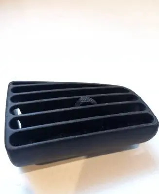 Volkswagen PASSAT B4 Dash center air vent grill 3A1819764